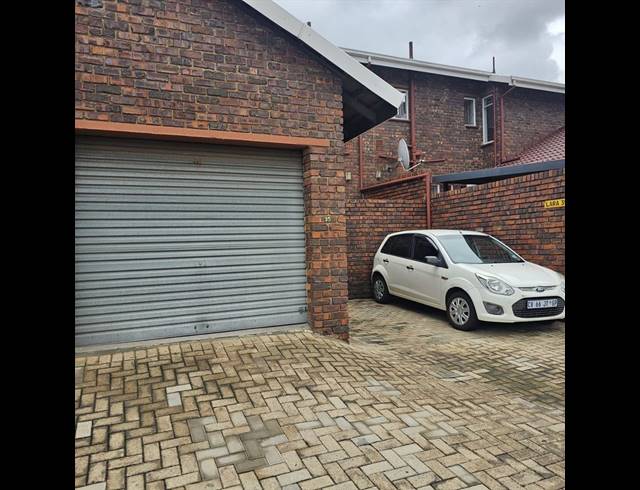 2 BEDROOM APARTMENT FOR SALE IN BIRCHLEIGH